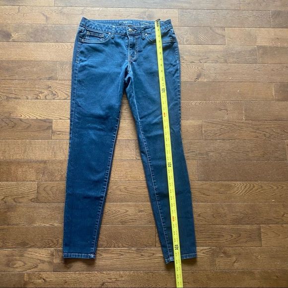 Jessica Simpson Jeans - Picture 12 of 12